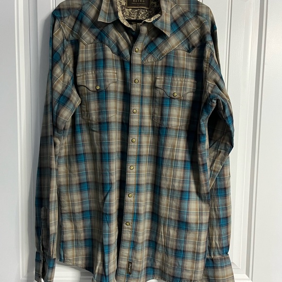 Wrangler Other - Plaid Wrangler Retro Button-Up Shirt in Blue‎ and Tan